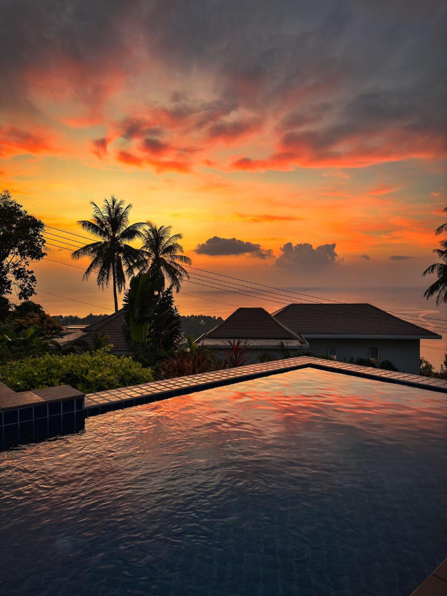 Baan Chom Chan Ko Pha Ngan Luaran gambar